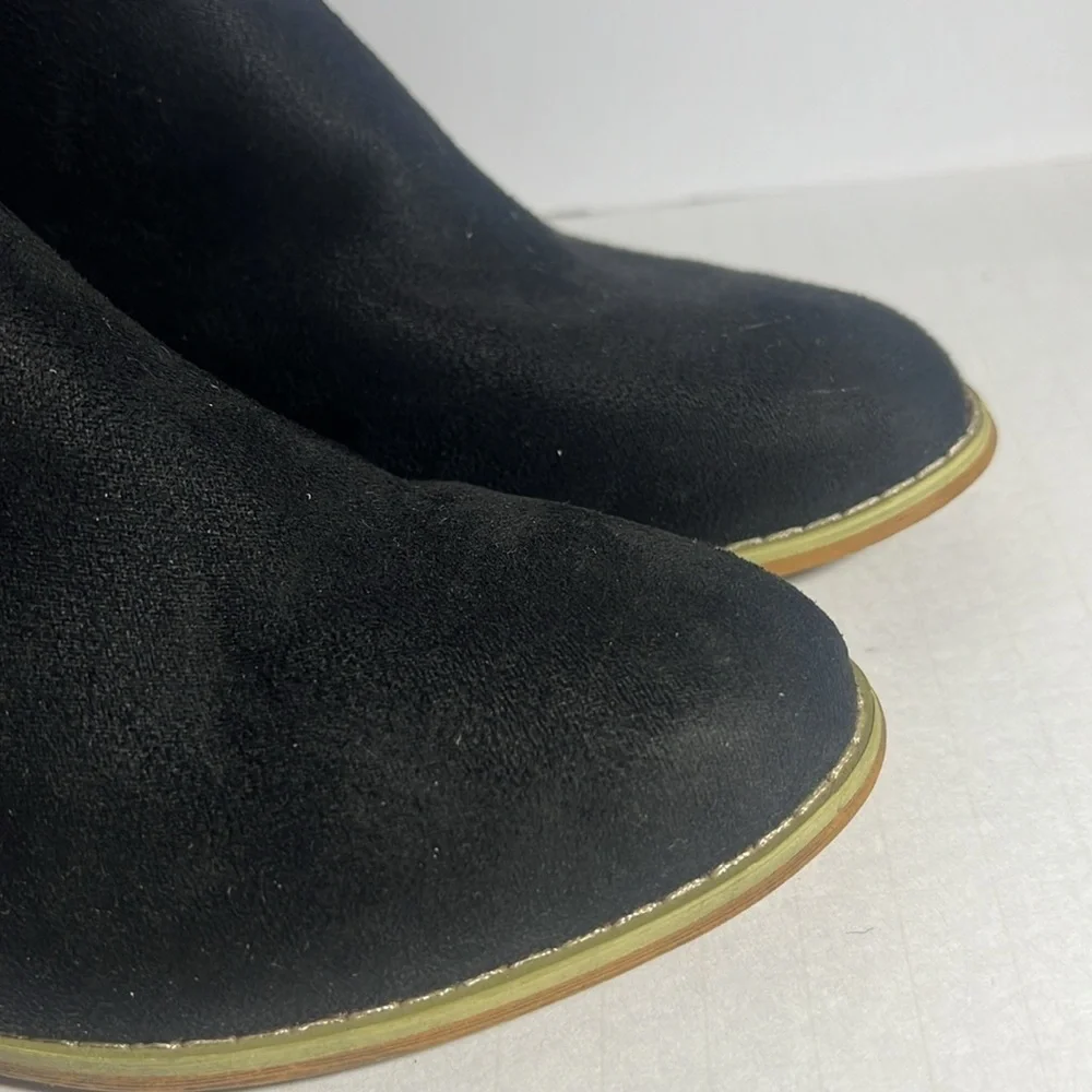 Boutique by Corkys‎ Port Black Snake Print Ankle Boots Booties Women Size 8